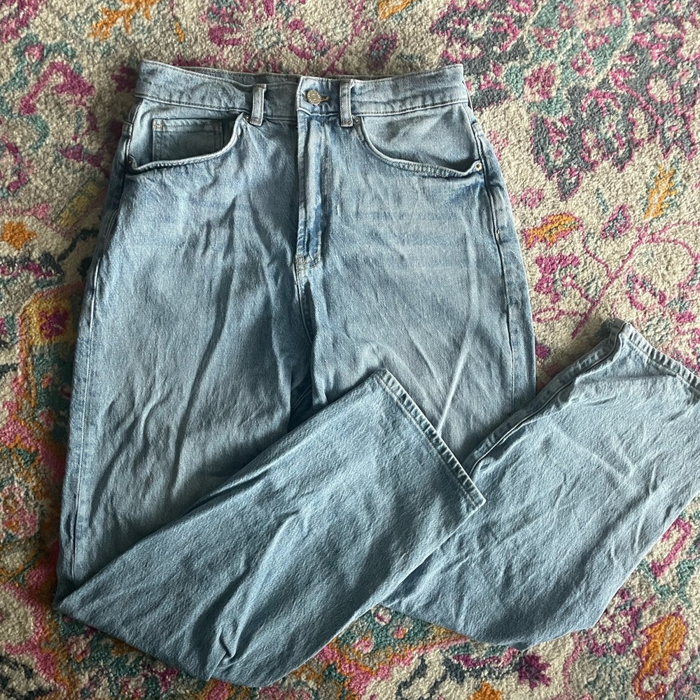 BDG JEANS - URBAN OUTFITTERS (size: 30, but seems to be sorta big)